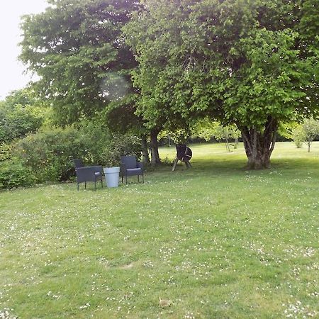 Les AdjotsVue Du Jardinアパートメント エクステリア 写真